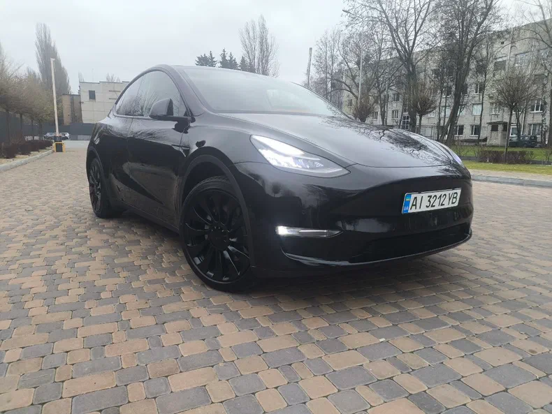 Tesla Model Y 2021 - 15