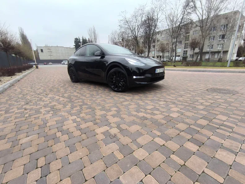 Tesla Model Y 2021 - 6