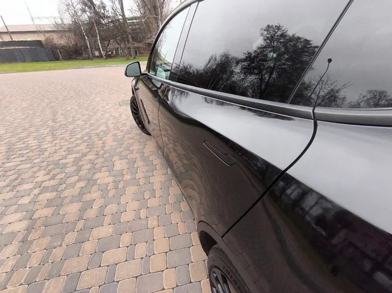 Tesla Model Y 2021 - 21