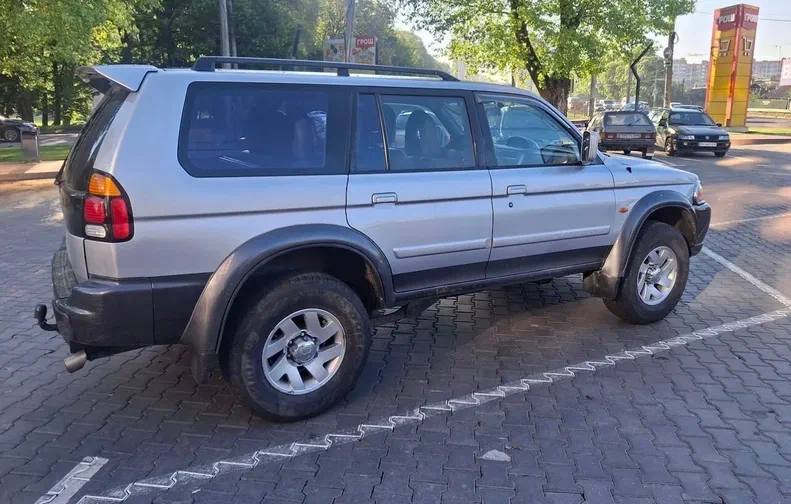 Mitsubishi Pajero Sport 2004 - 4