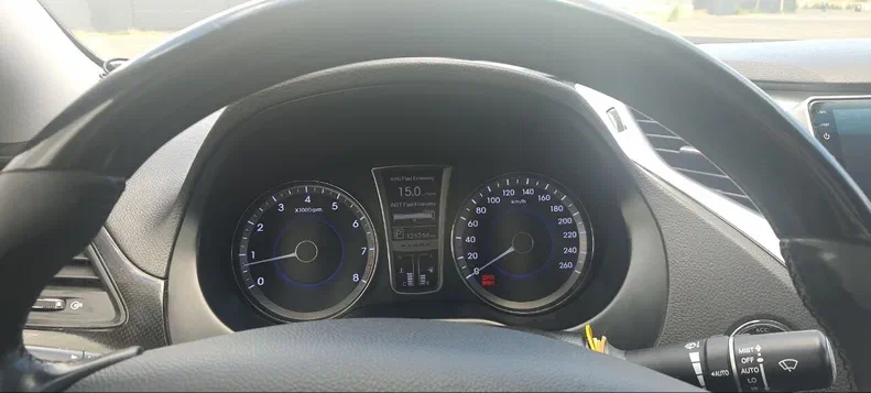 Hyundai Azera 2012 - 16