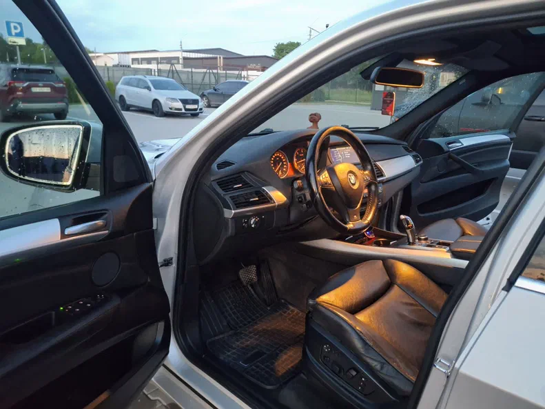 BMW X5 2008 - 8