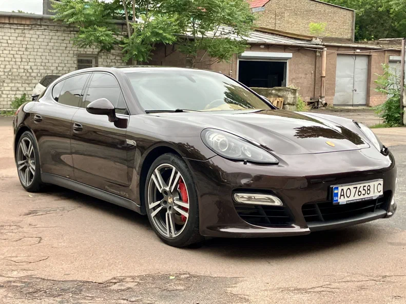 Porsche Panamera 2013 - 1