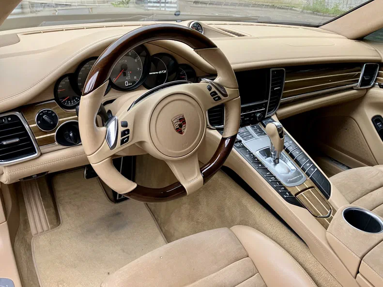 Porsche Panamera 2013 - 11