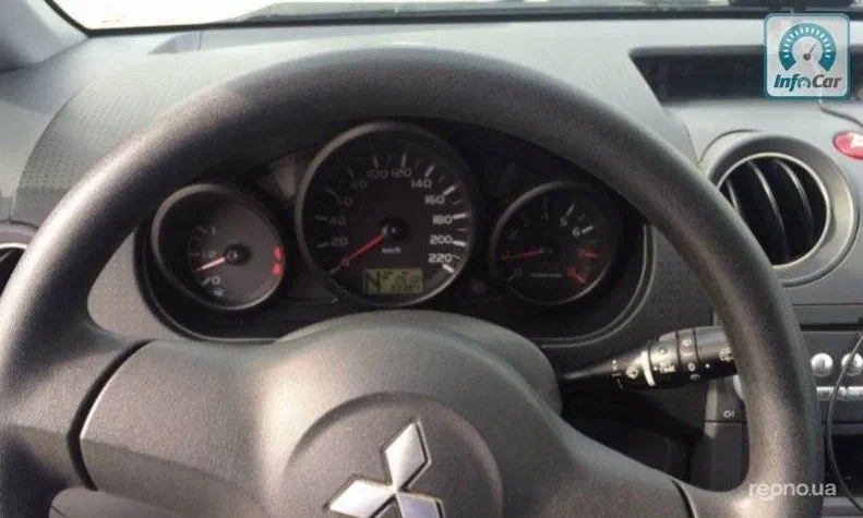 Mitsubishi Colt 2007 - 8