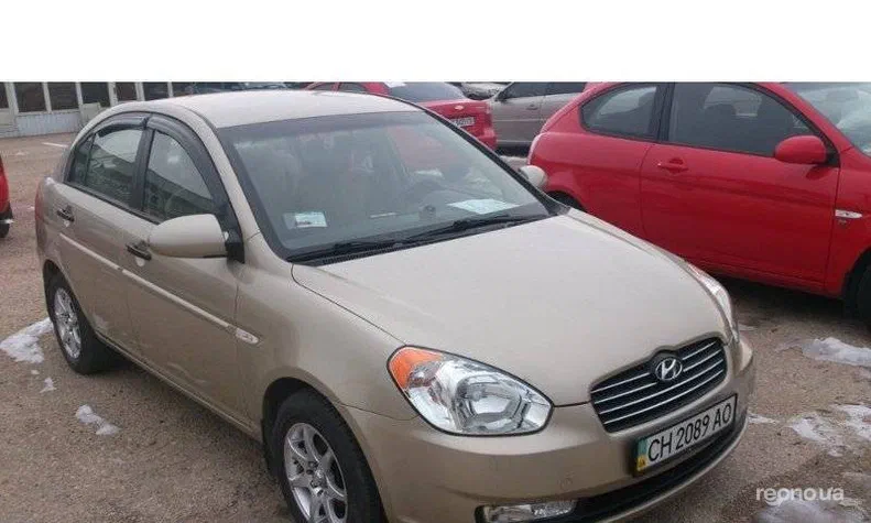 Hyundai Accent 2009 - 4
