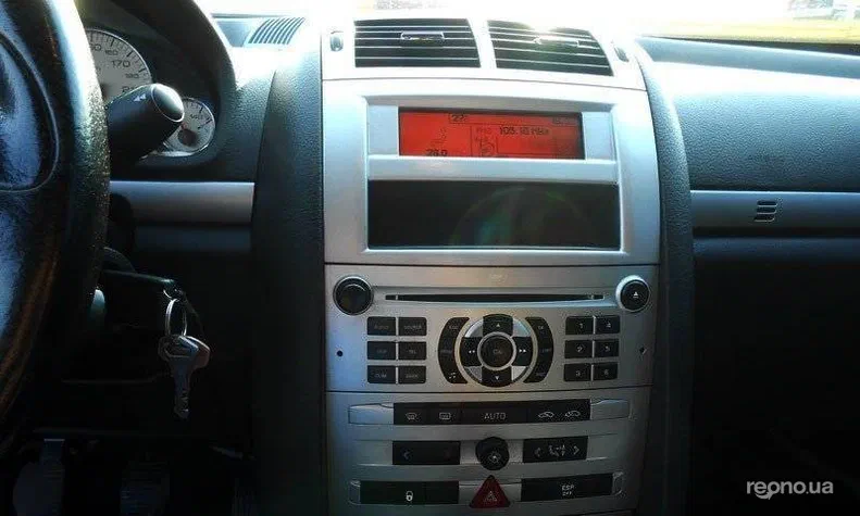 Peugeot 407 2008 - 4