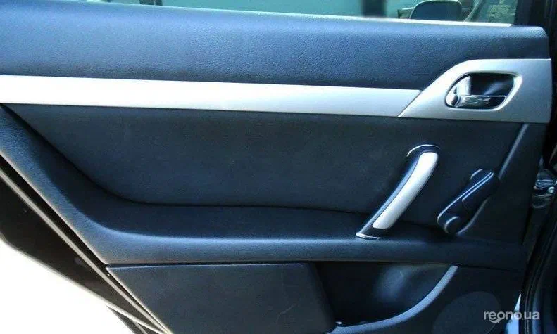 Peugeot 407 2008 - 10