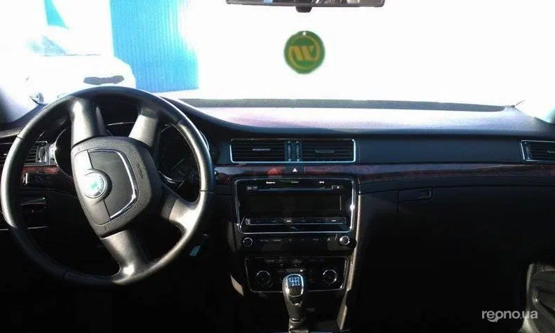 Skoda Superb 2010 - 12