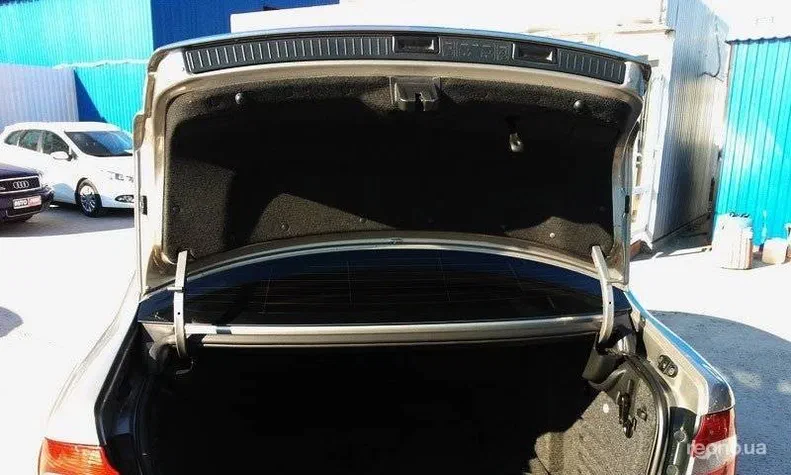 Skoda Superb 2010 - 25