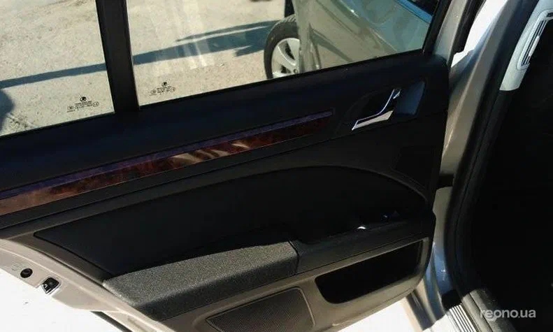 Skoda Superb 2010 - 16