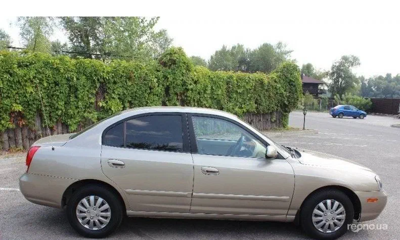 Hyundai Elantra 2002 - 11
