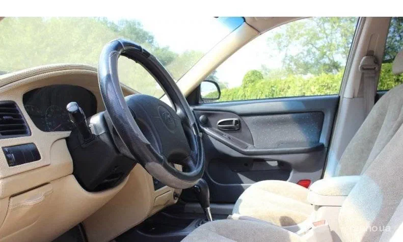 Hyundai Elantra 2002 - 6