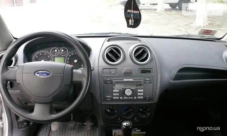 Ford Fiesta 2007 - 8