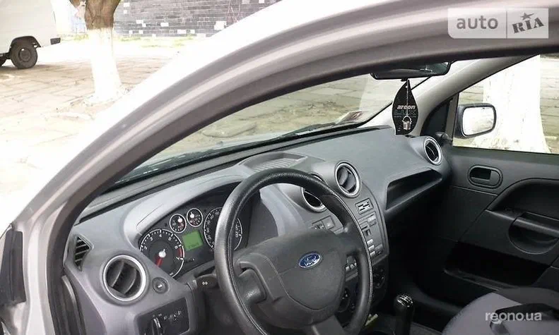 Ford Fiesta 2007 - 10