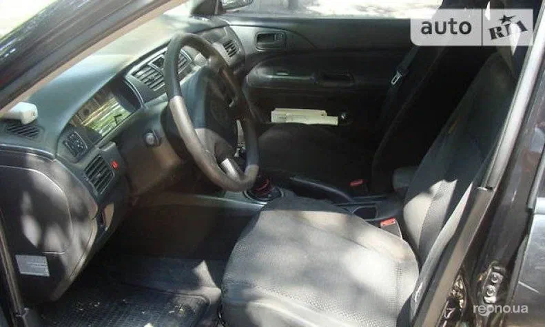 Mitsubishi Lancer 2005 - 8