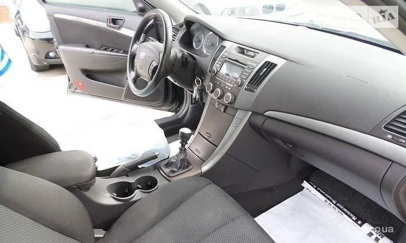 Hyundai Sonata 2008 - 3