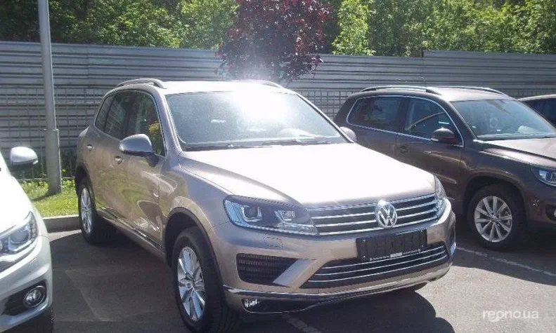 Volkswagen Touareg 2015 - 3