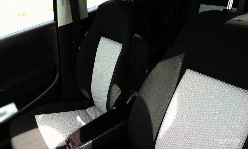 Volkswagen Polo 2012 - 21