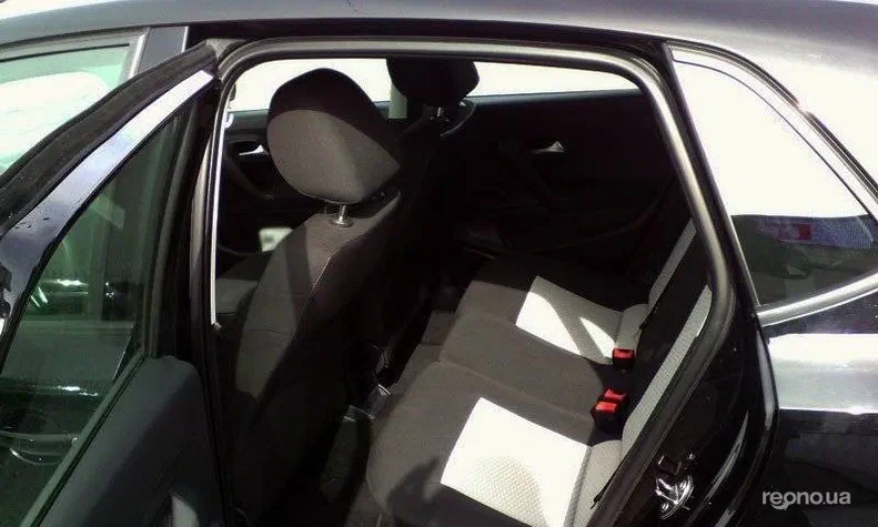 Volkswagen Polo 2012 - 14