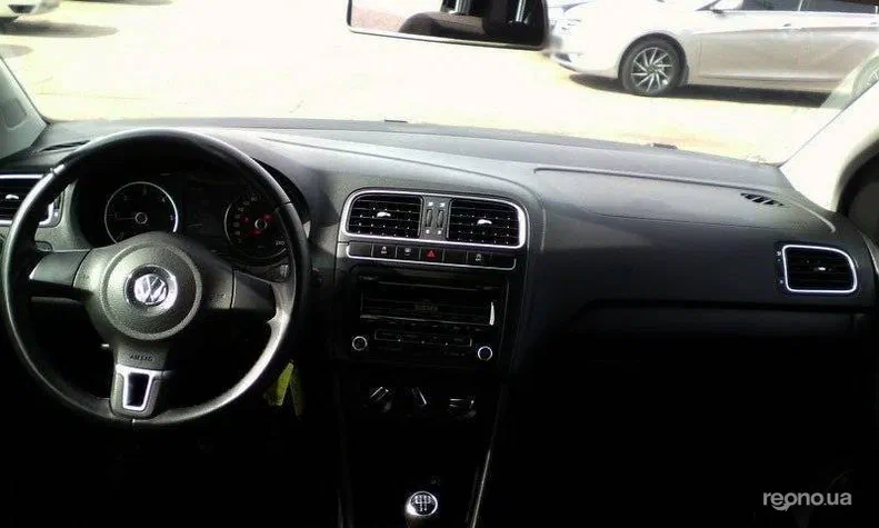 Volkswagen Polo 2012 - 20