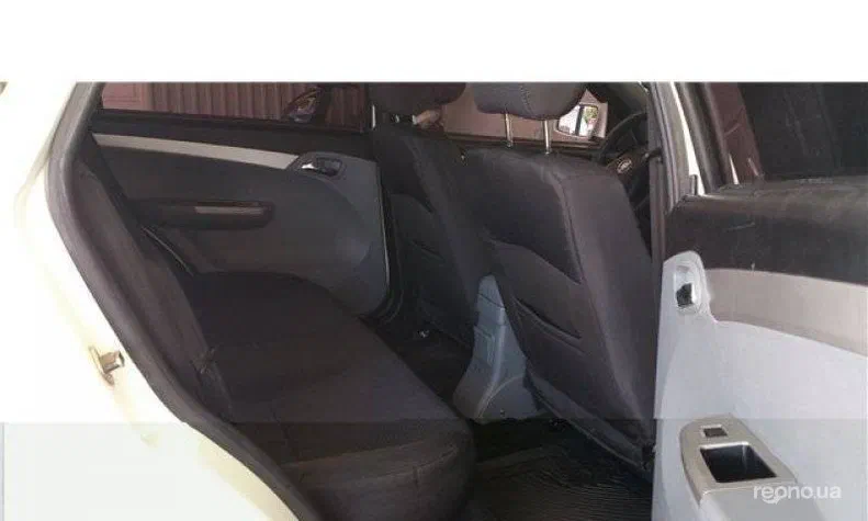 BMW 5 серія 2011 - 1