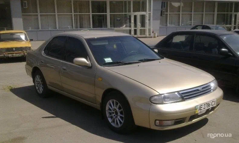 Nissan Bluebird 1995 - 9
