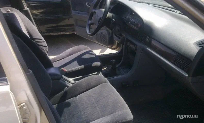 Nissan Bluebird 1995 - 0