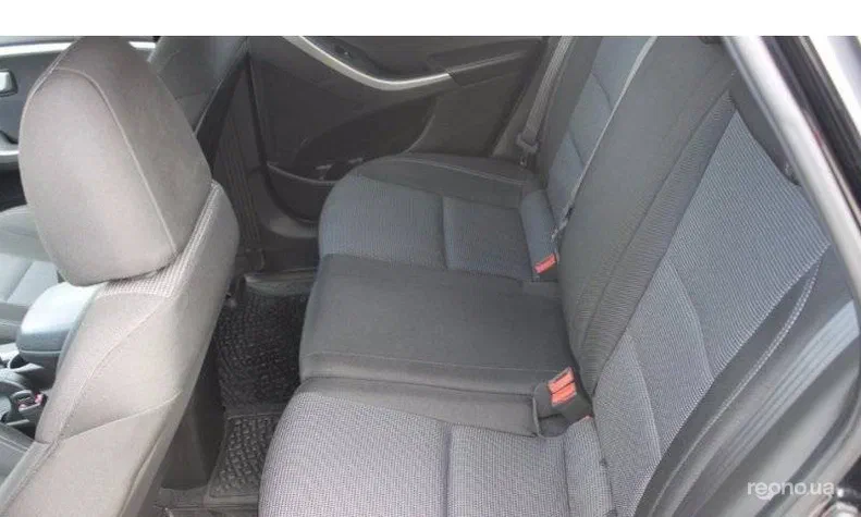 Hyundai i30 2013 - 18