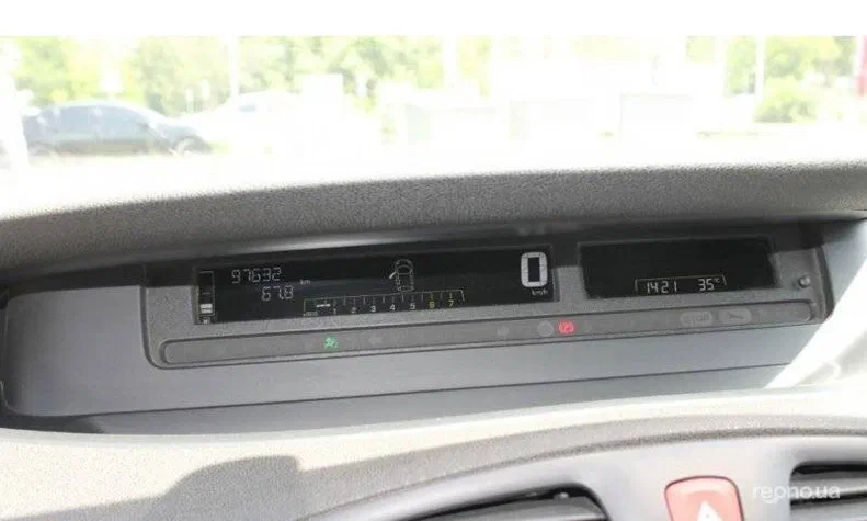 Renault Scenic 2011 - 5