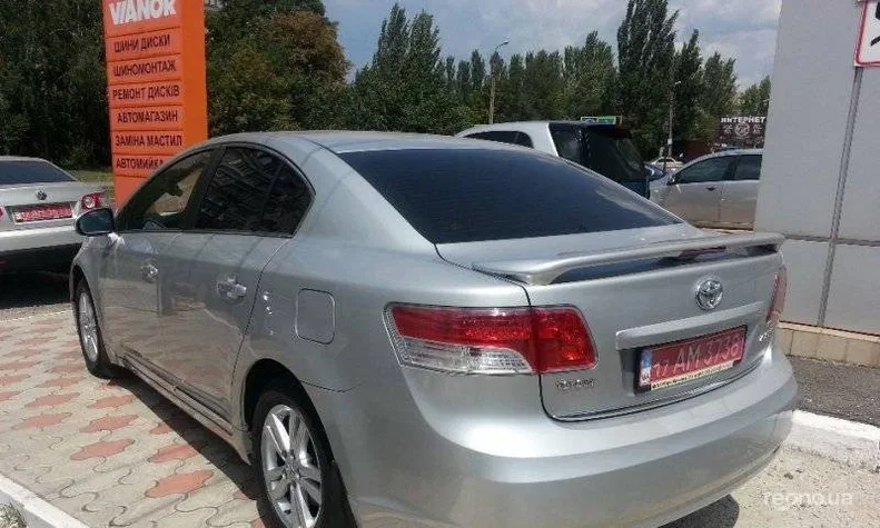 Toyota Avensis 2011 - 5