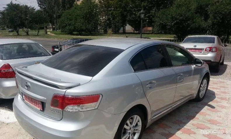 Toyota Avensis 2011 - 6