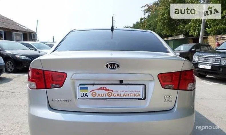 Kia Cerato 2009 - 4