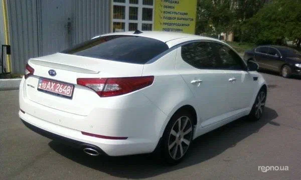 Kia Optima 2010 - 1