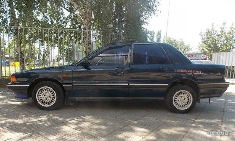 Mitsubishi Galant 1988 - 6