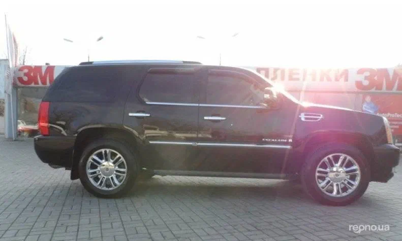 Cadillac Escalade 2008 - 1