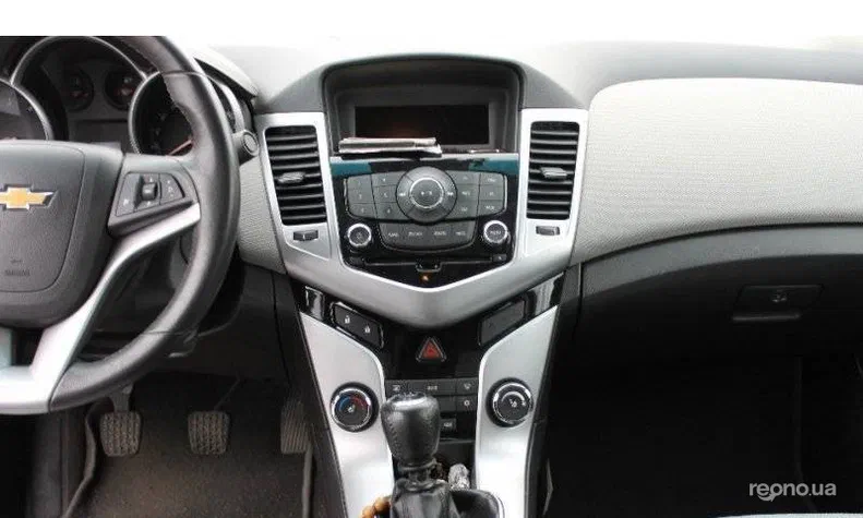 Chevrolet Cruze 2010 - 19