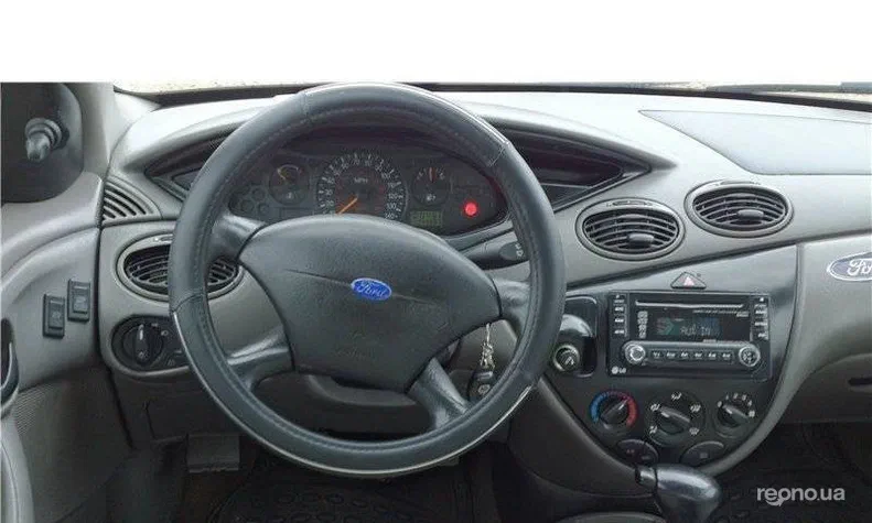 Ford Focus 1999 - 3