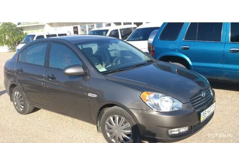 Hyundai Accent 2008 - 3