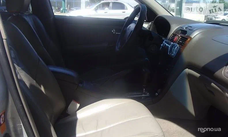 Nissan Maxima 2002 - 10