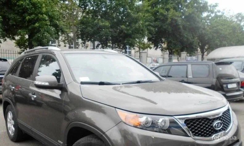 Kia Sorento 2010 - 7