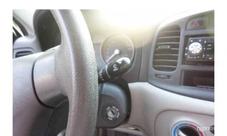 Hyundai Accent 2008 - 5