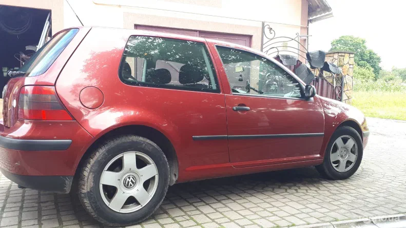 Volkswagen Golf 2000 - 9