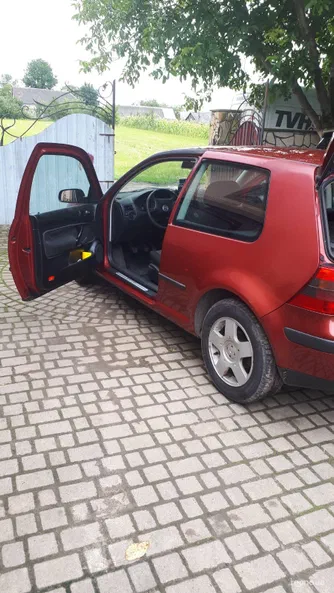 Volkswagen Golf 2000