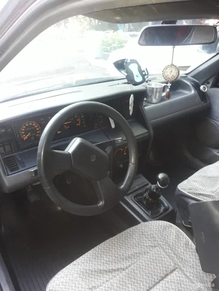 Renault 21 1988