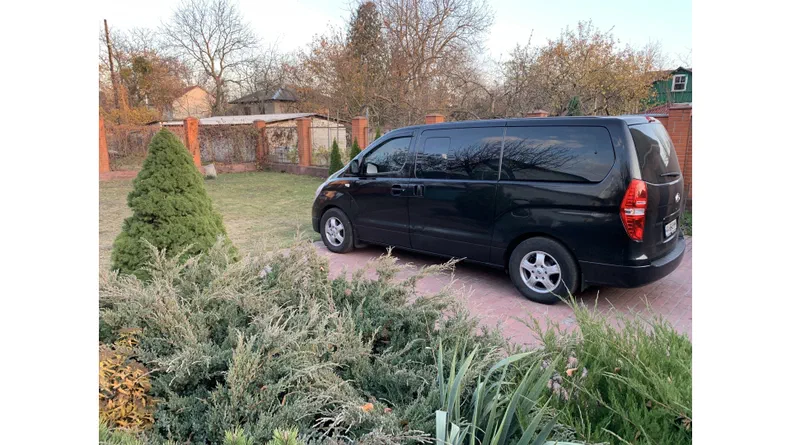 Hyundai H-1 2013 - 24