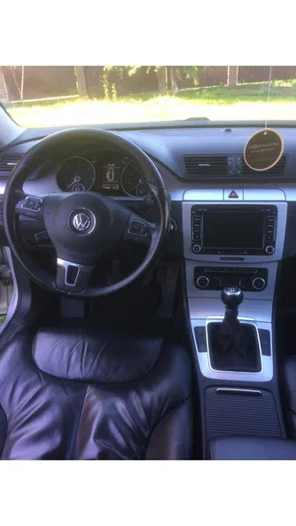 Volkswagen Passat 2010 - 13