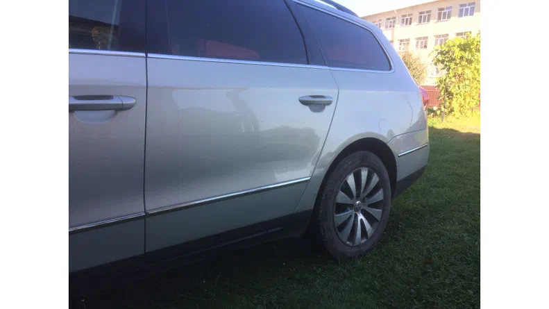 Volkswagen Passat 2010 - 10