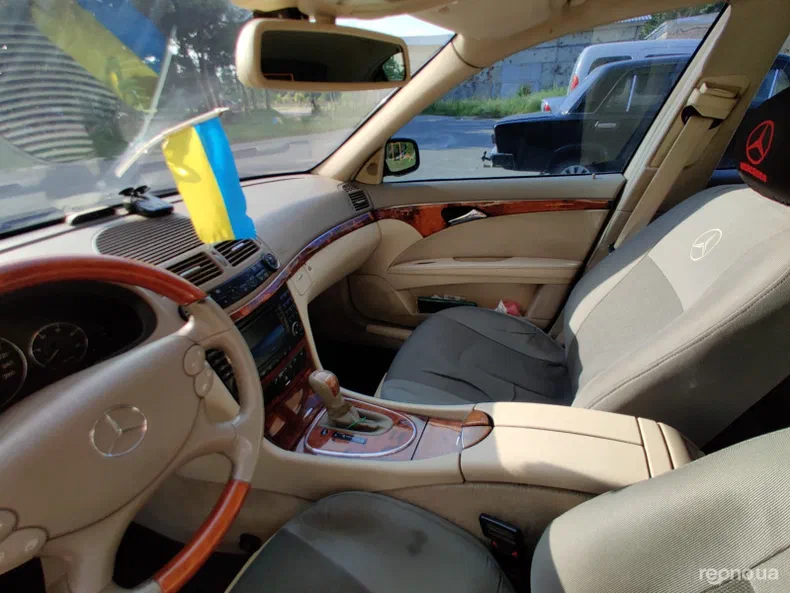 Mercedes-Benz E-Клас 2003 - 16