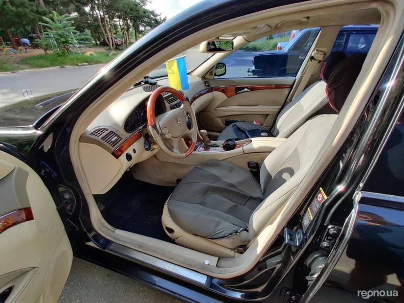 Mercedes-Benz E-Клас 2003 - 11